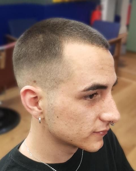 12 Gaya Rambut Buzz Cut Yang Simpel Dan Keren Dkapster 